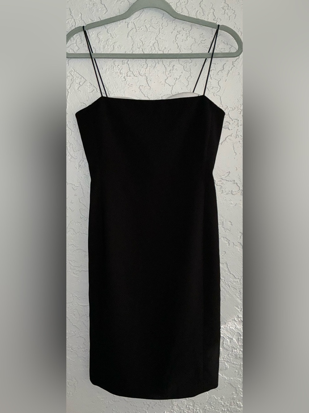 Alice + Olivia Black Strapless Slim Sheath Dress